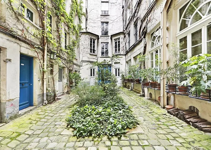 Charming Apartment-saintonge Apartment *