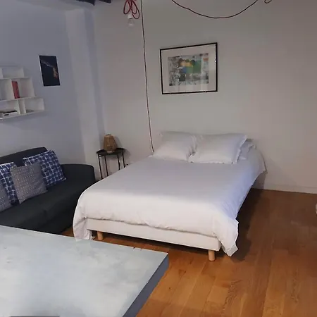 Charming Apartment-saintonge Apartman